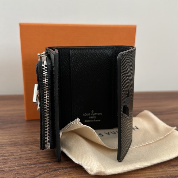 Louis Vuitton LV twist compact wallet black - Picture 4 of 9